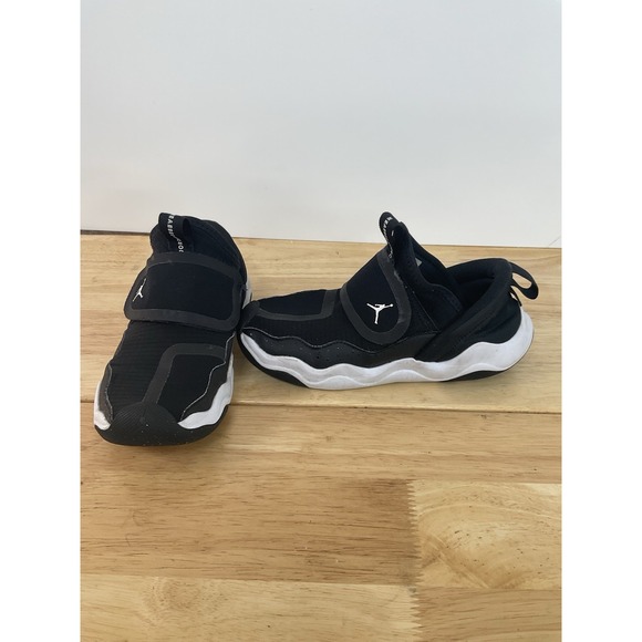 Girls Air Jordan 23SEVEN Black Size 3Y Preowned sneakers. - Picture 1 of 5